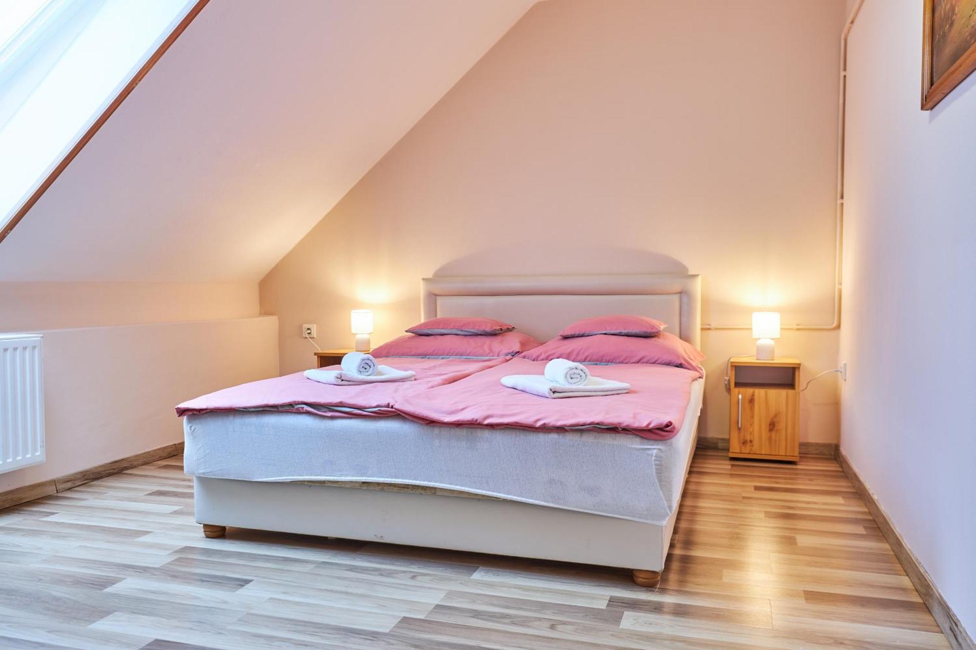 ADA Apartmanház Hajdúszoboszló Exterior foto